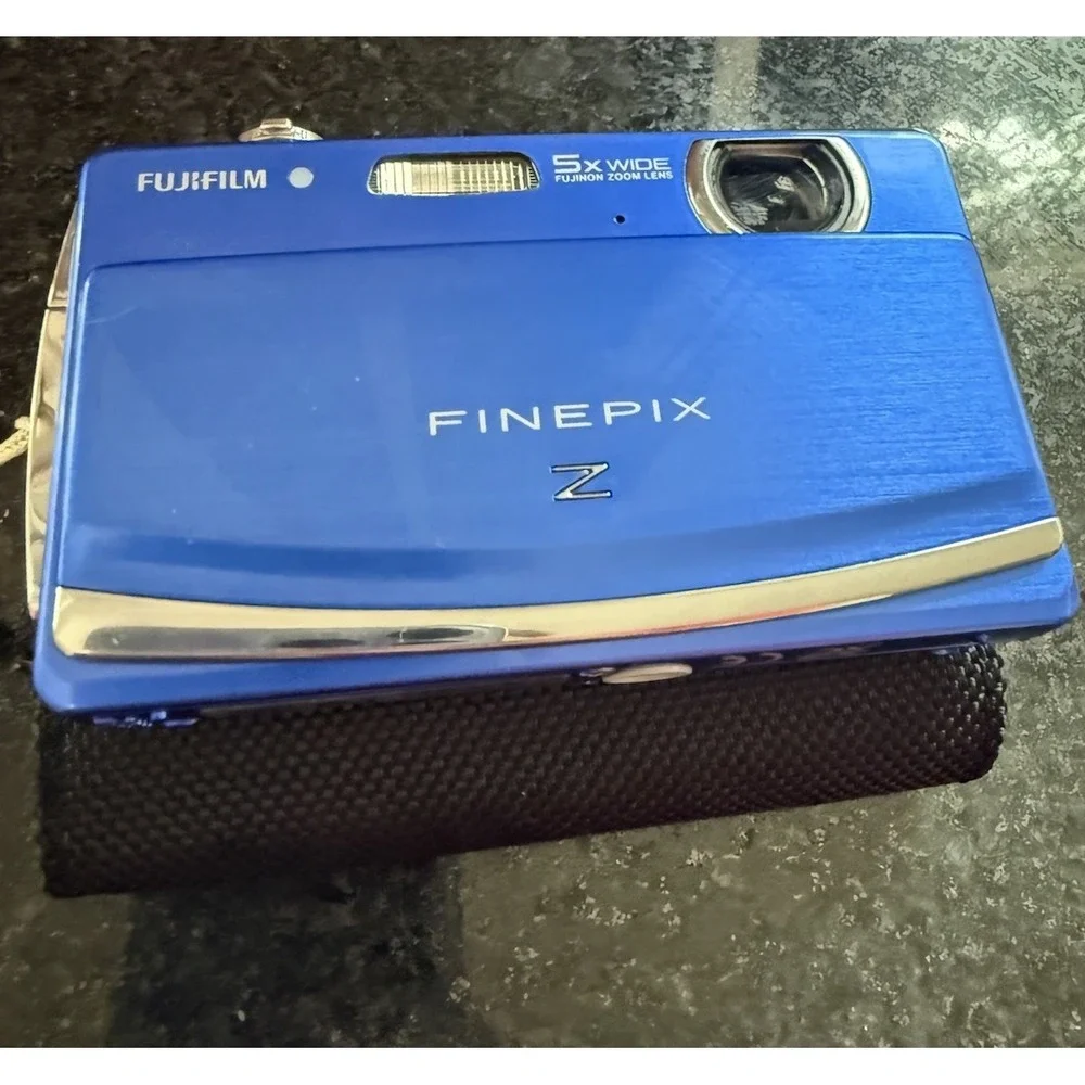 Fujifilm FinePix Z85WM Point-and-Shoot Camera Blue 3